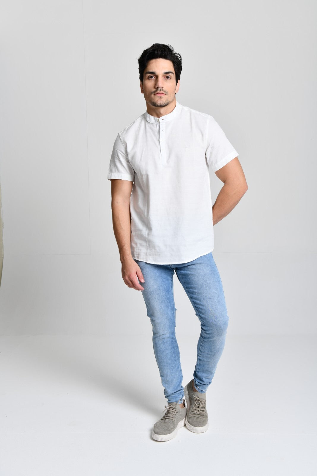Camisa Gola Padre Manga Curta Branca cod 000537