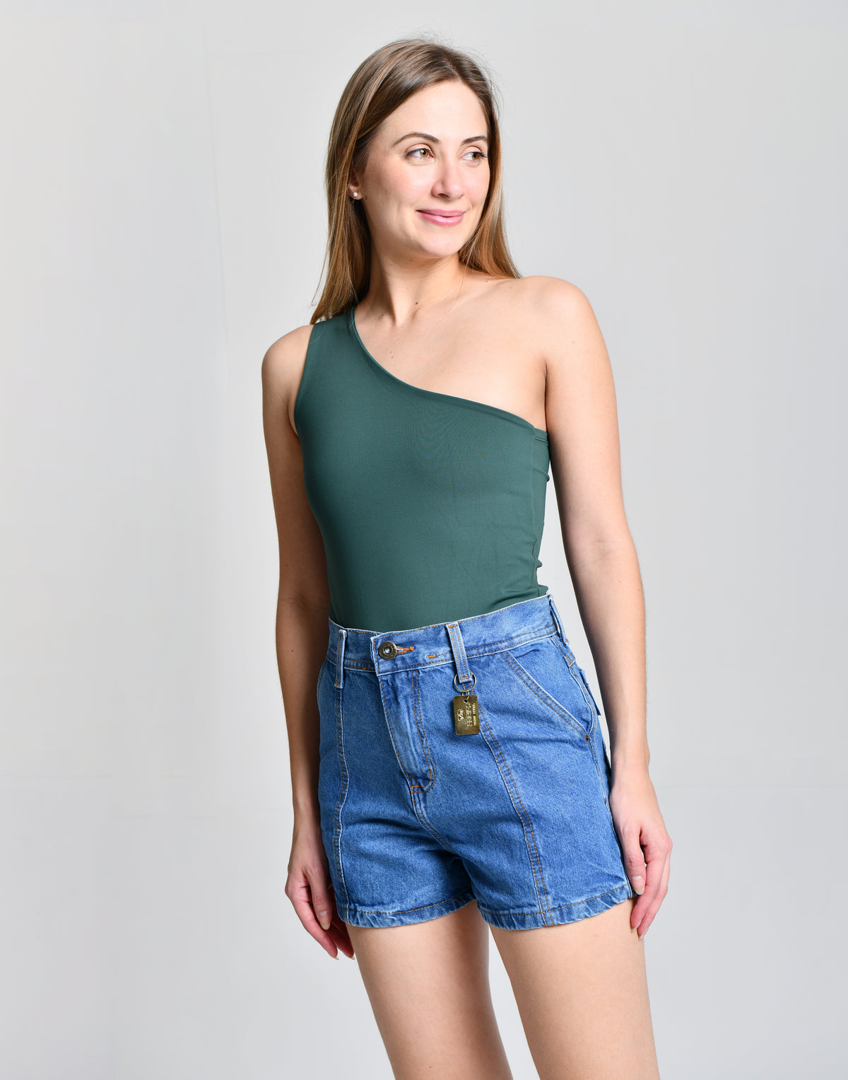Short Fem Jeans Claro Linha Mom cod 000307