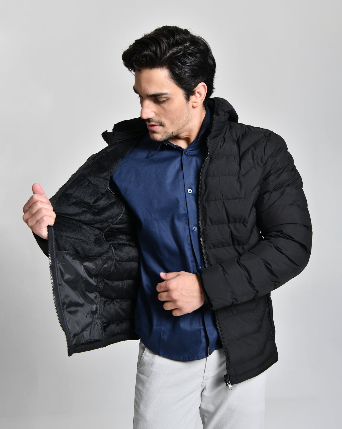 Jaqueta Preta Camu HiLL cod 000457