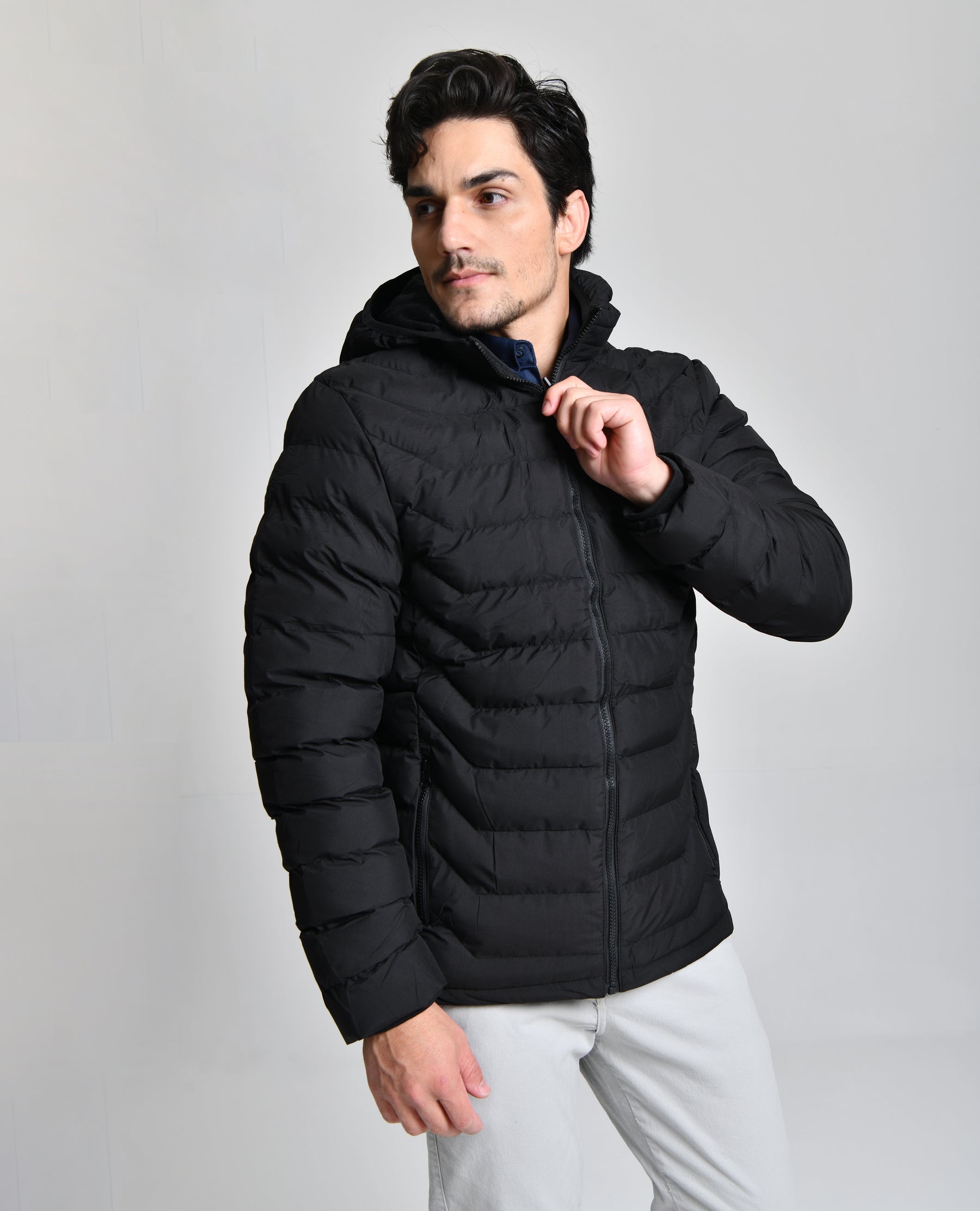 Jaqueta Preta Camu HiLL cod 000457