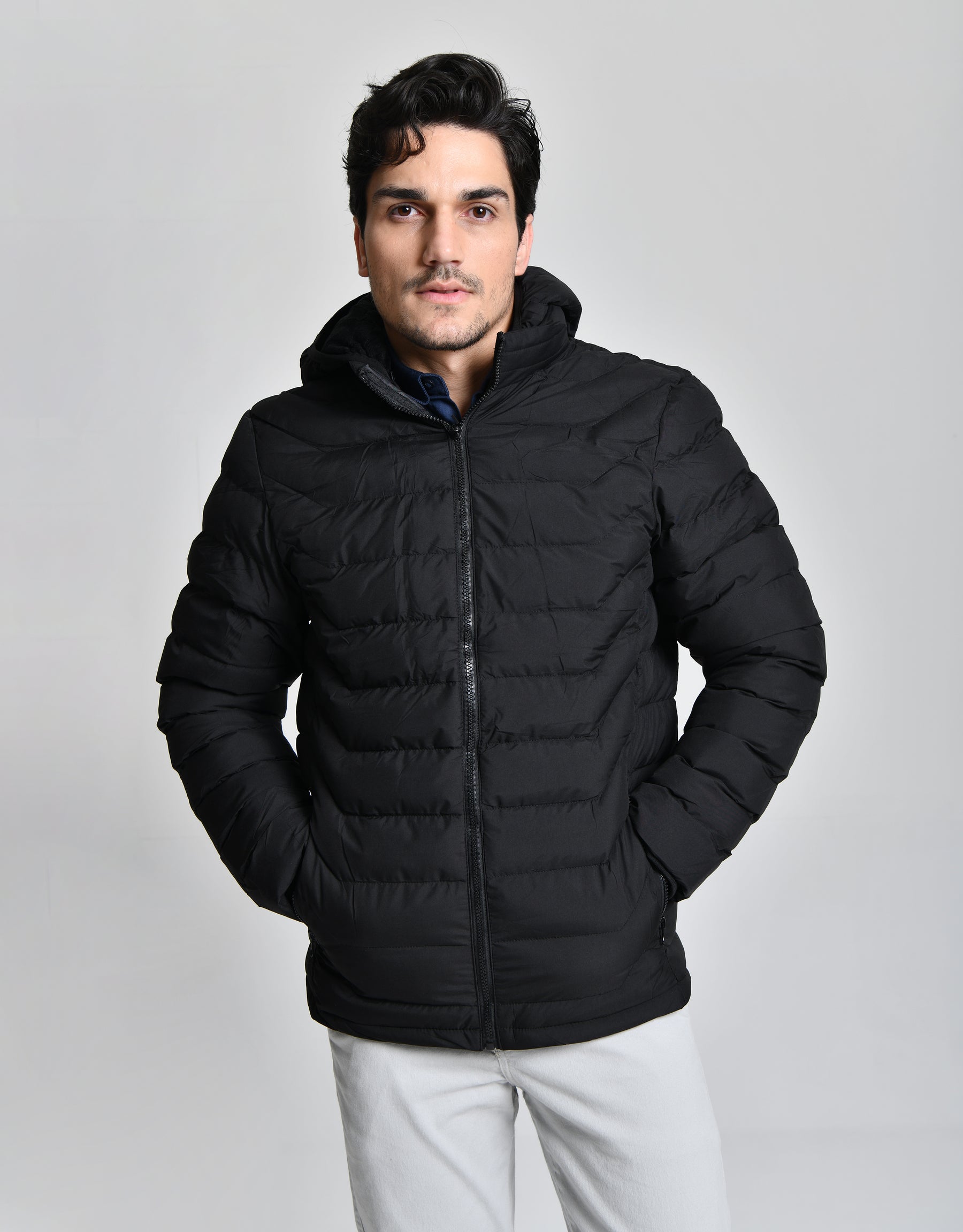 Jaqueta Preta Camu HiLL cod 000457