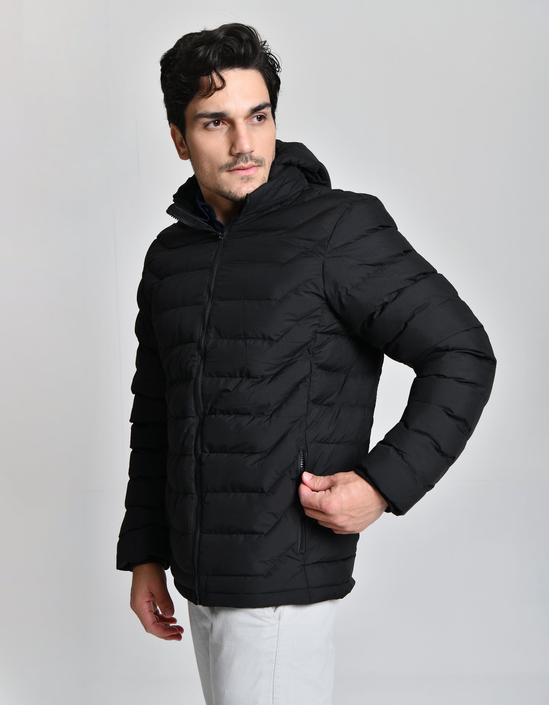 Jaqueta Preta Camu HiLL cod 000457