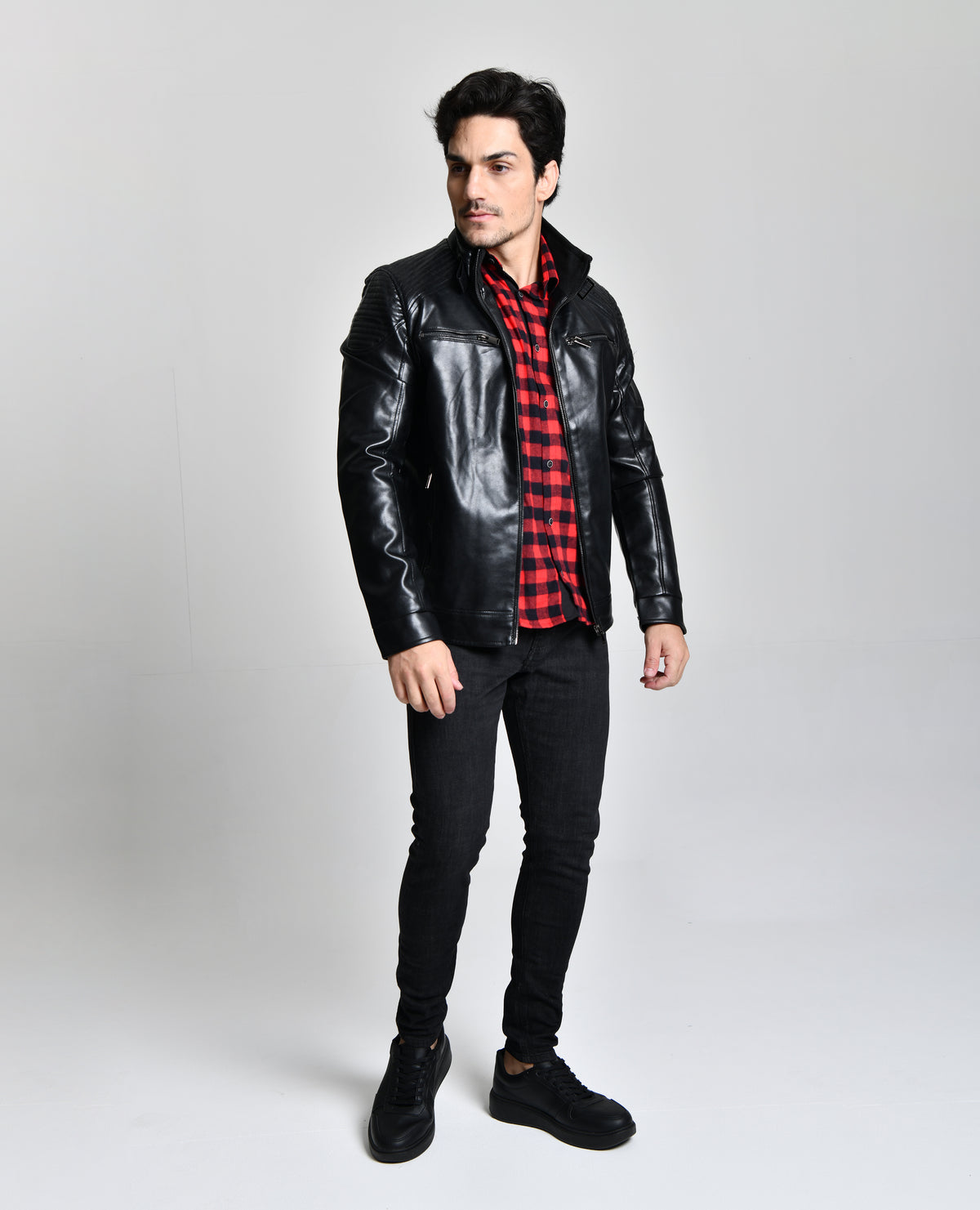 Jaqueta Preta Alto Padrão 394