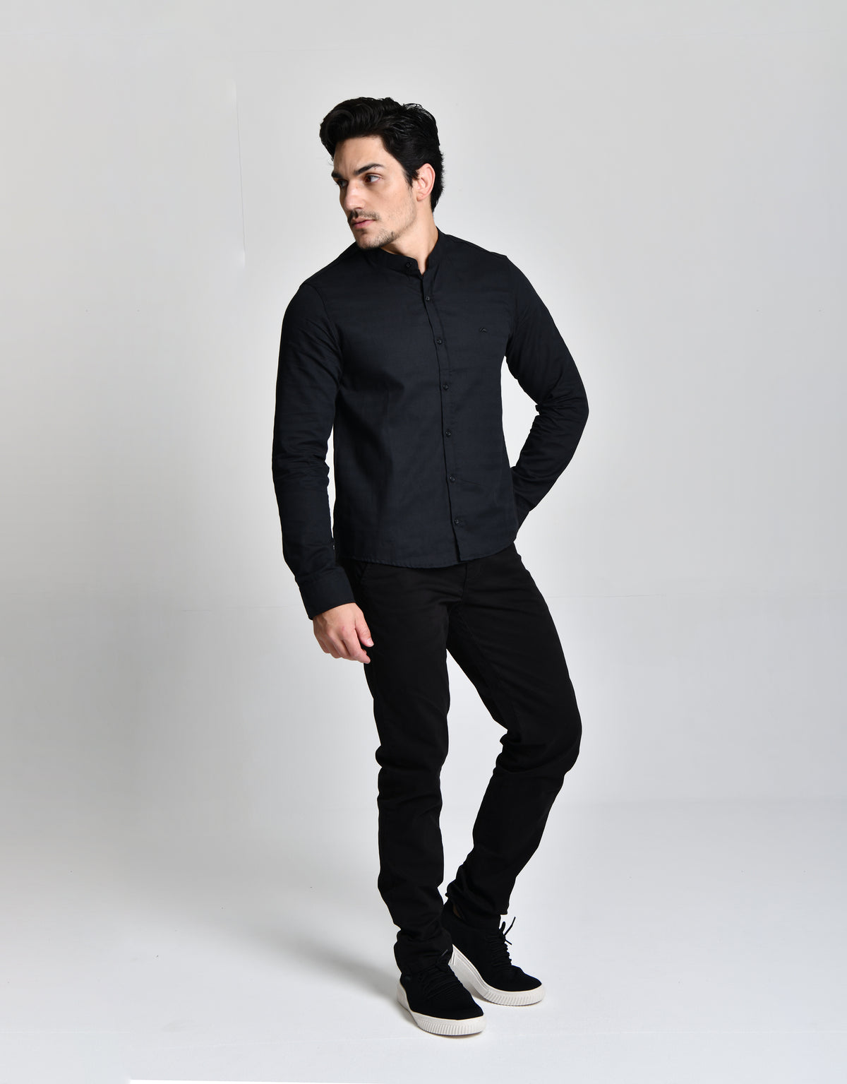 Camisa Gola Padre Manga Longa Preto cod 000556