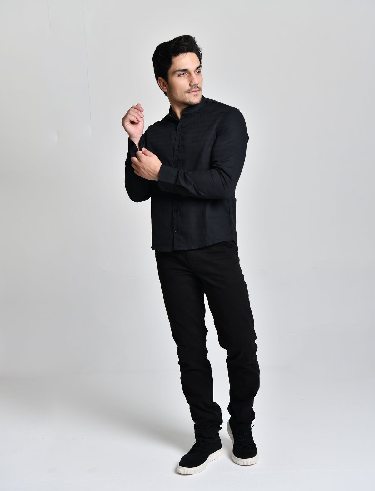 Camisa Gola Padre Manga Longa Preto cod 000556