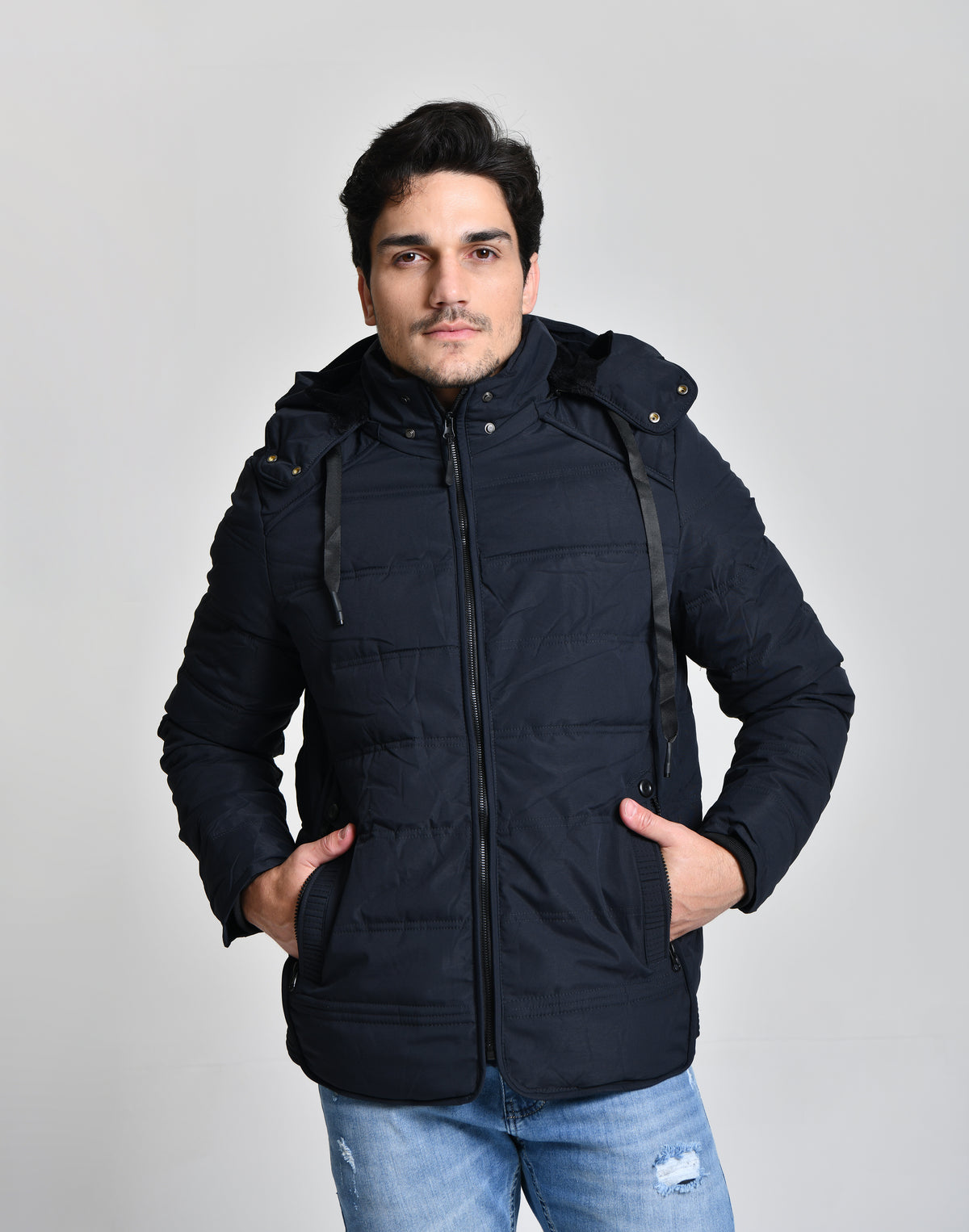 Jaqueta C/ Capuz All Black HiLL cod 000436