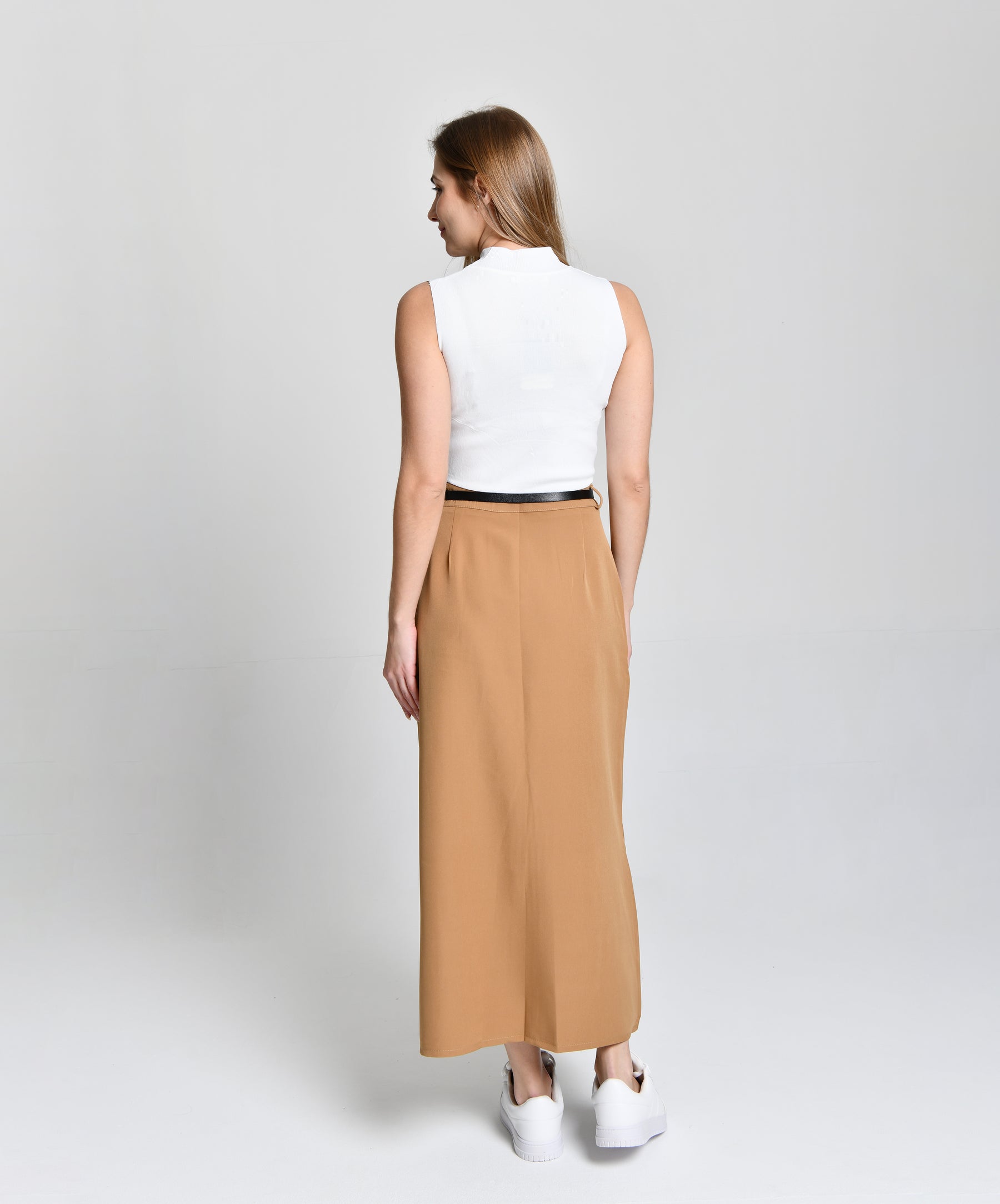 Cropped White HiLL cod 000642
