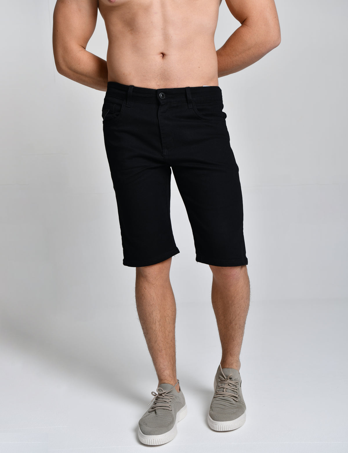 Bermuda Tradicional Preta cod 000009