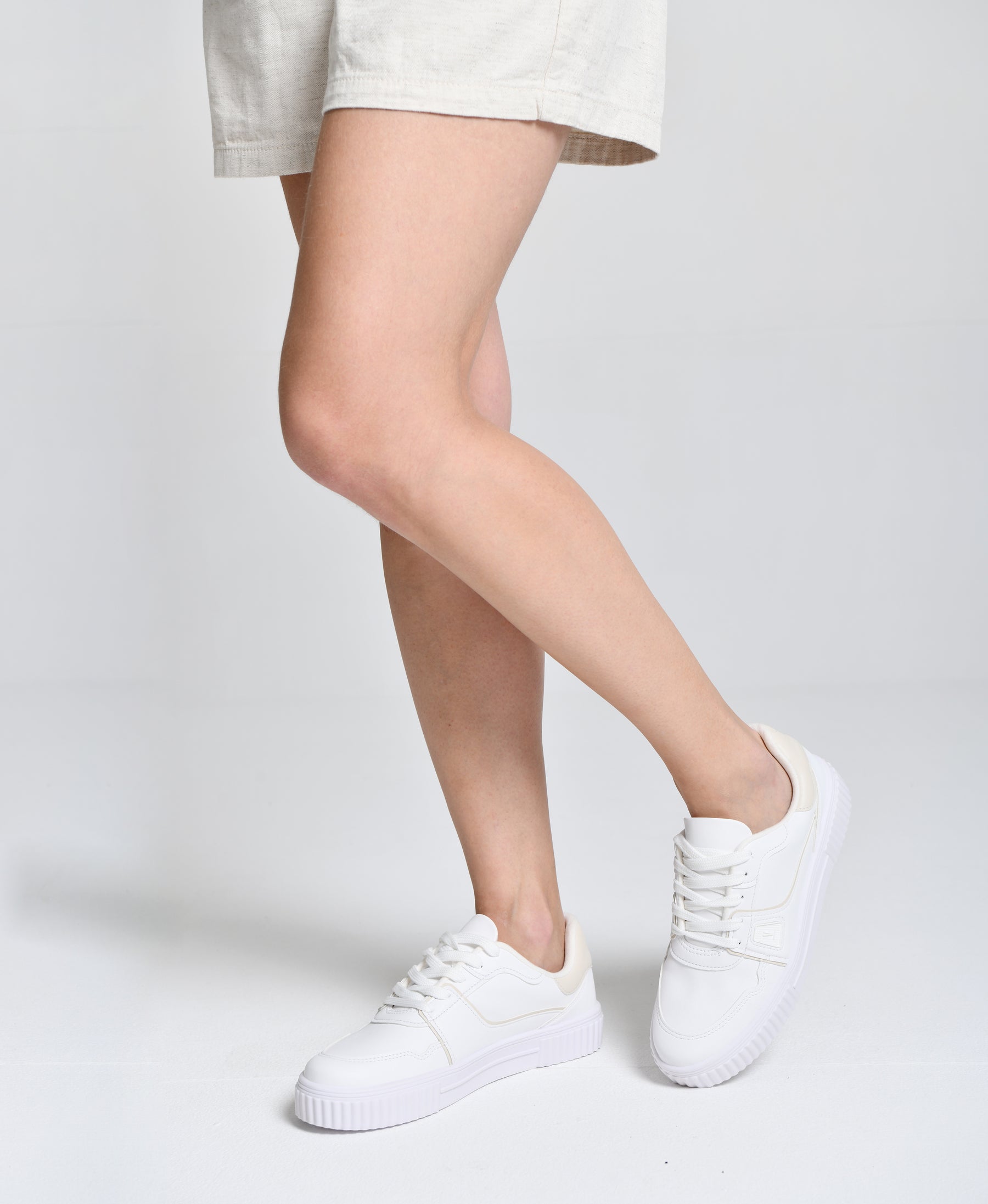 Tênis All White Alto Padrão cod 000761