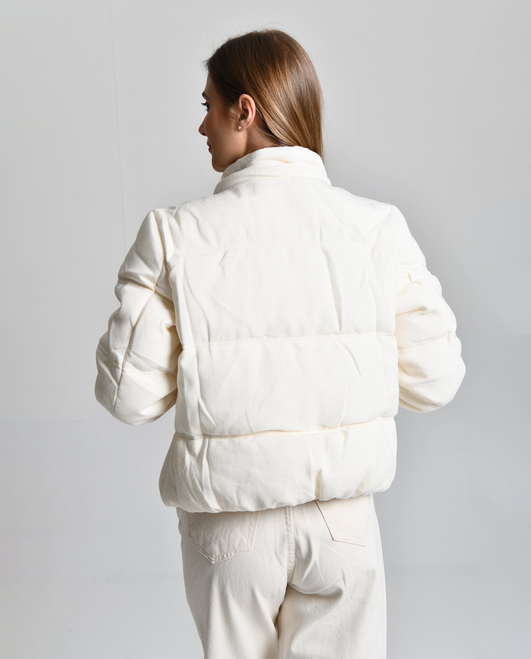 Jaqueta Burguesa Ultra Luxo Branco cod 000427