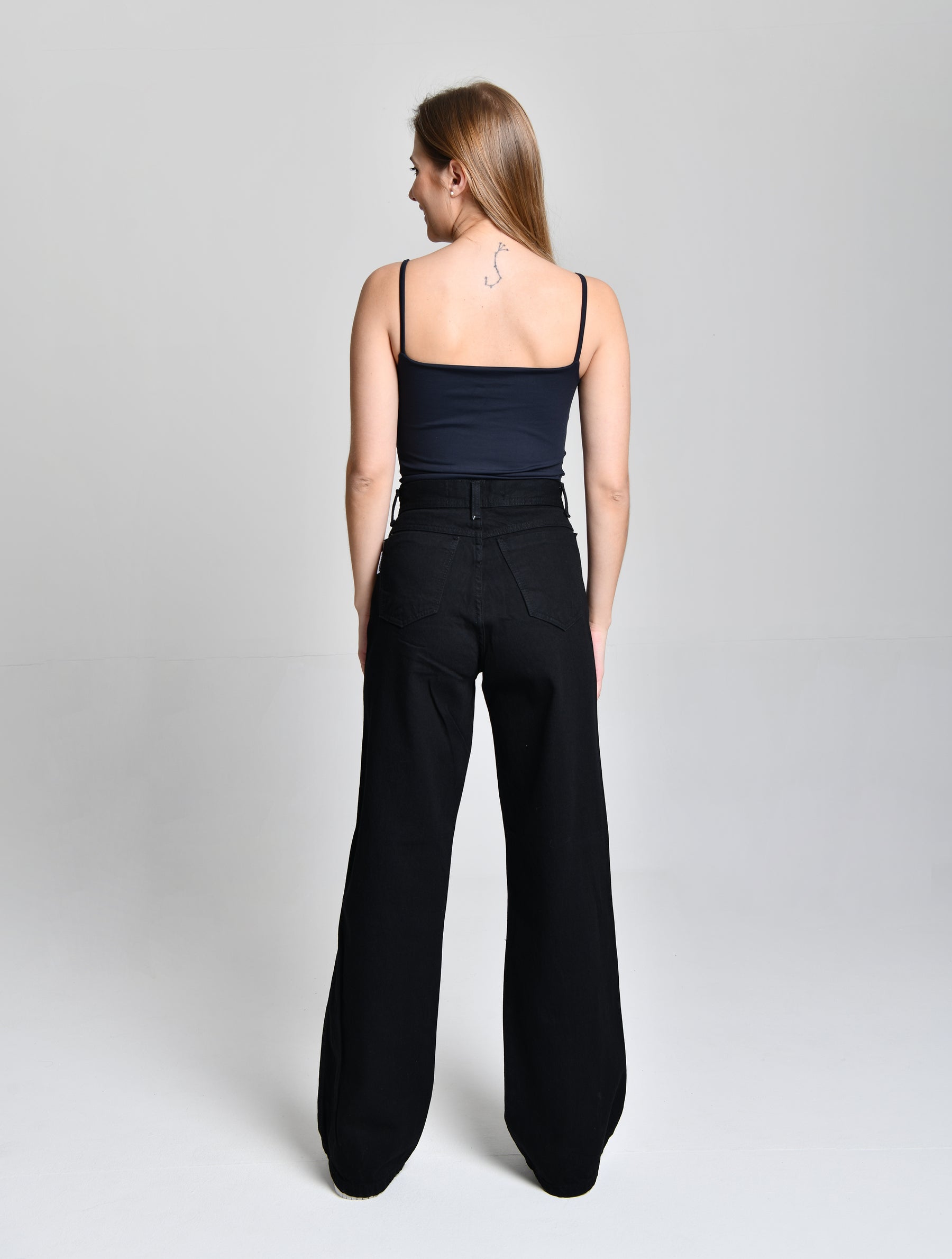 Calça Jeans Preta Boca Larga HiLL cod 000312
