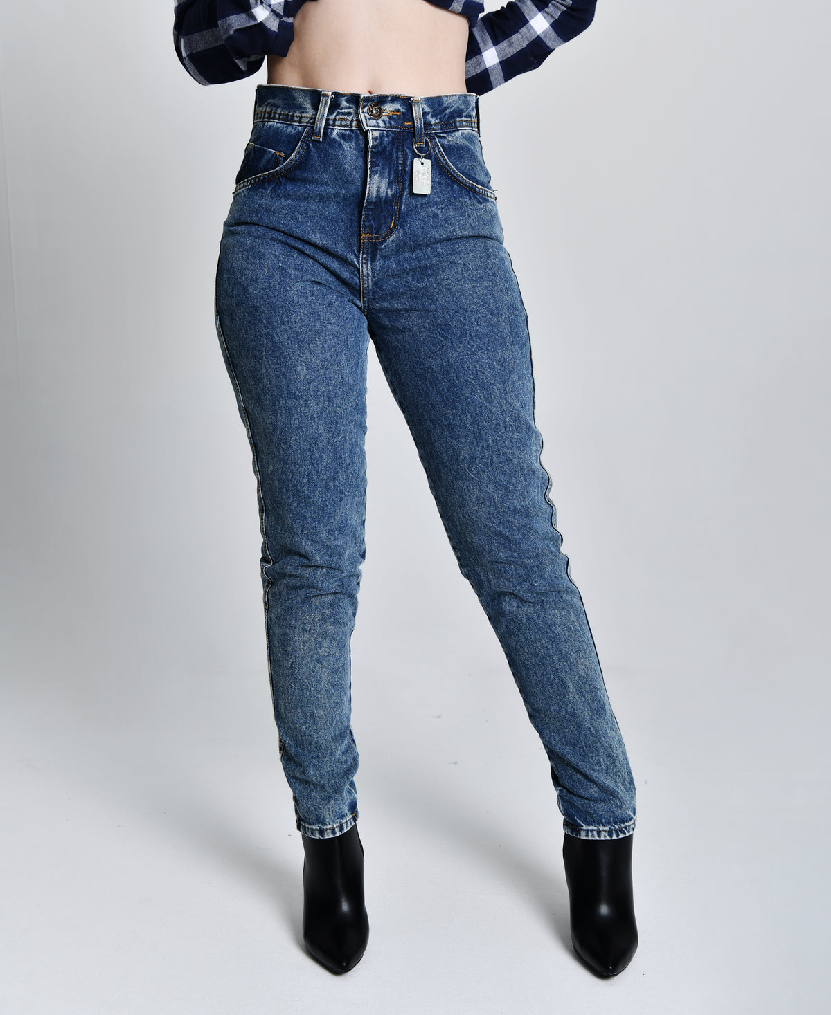 Calça Mom Jeans Médio