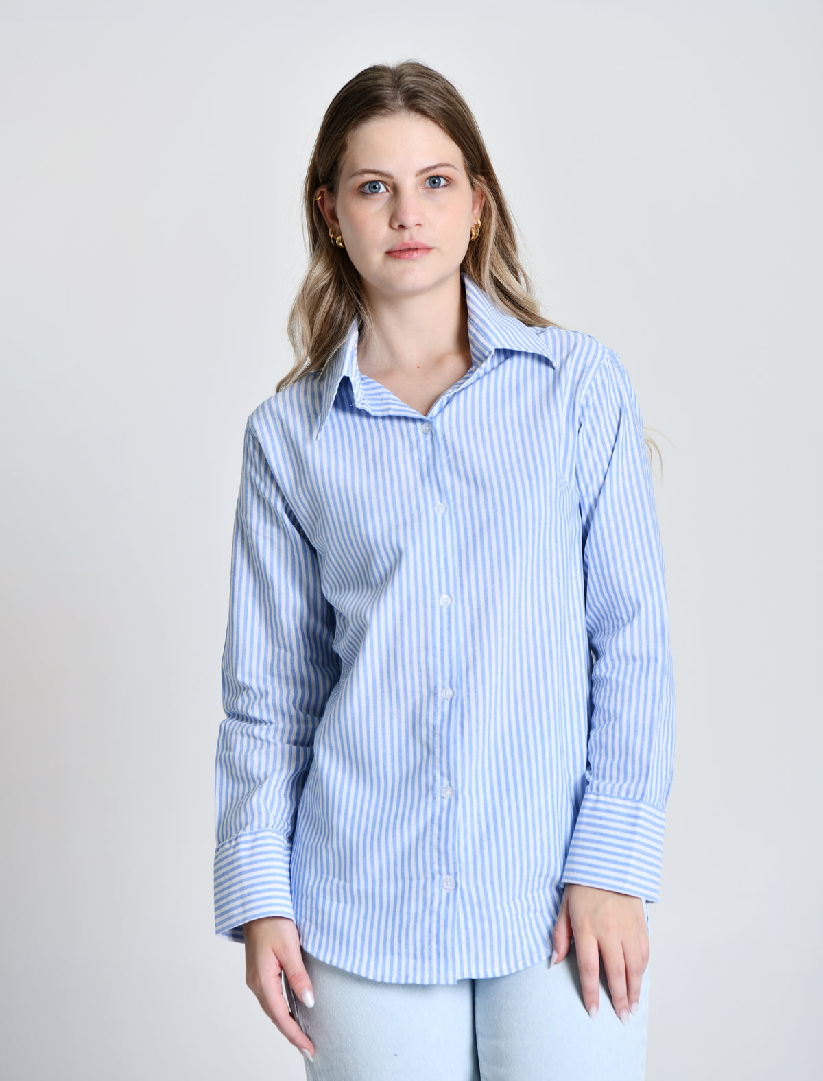 Camisa Listrada Azul e Branca