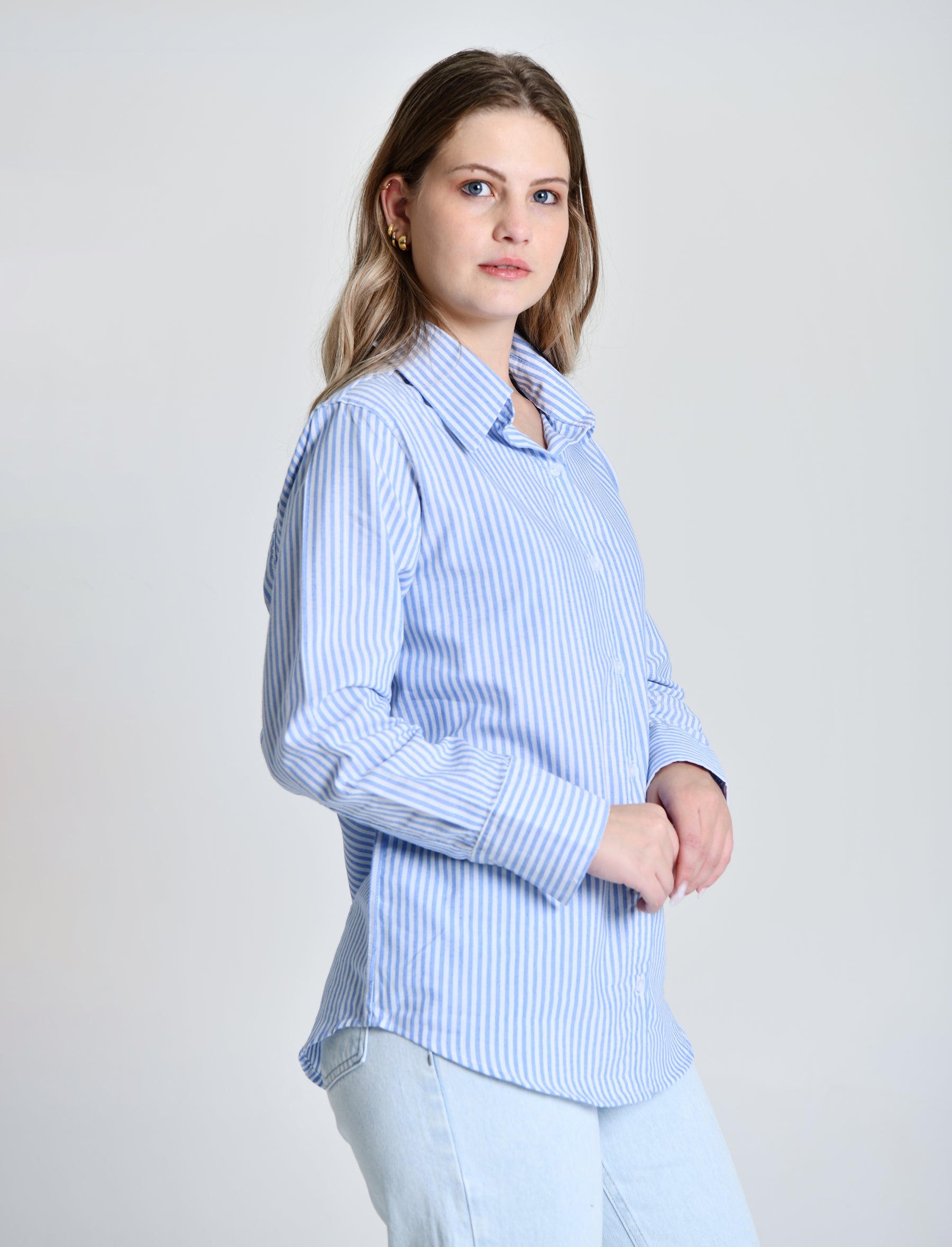 Camisa Listrada Azul e Branca