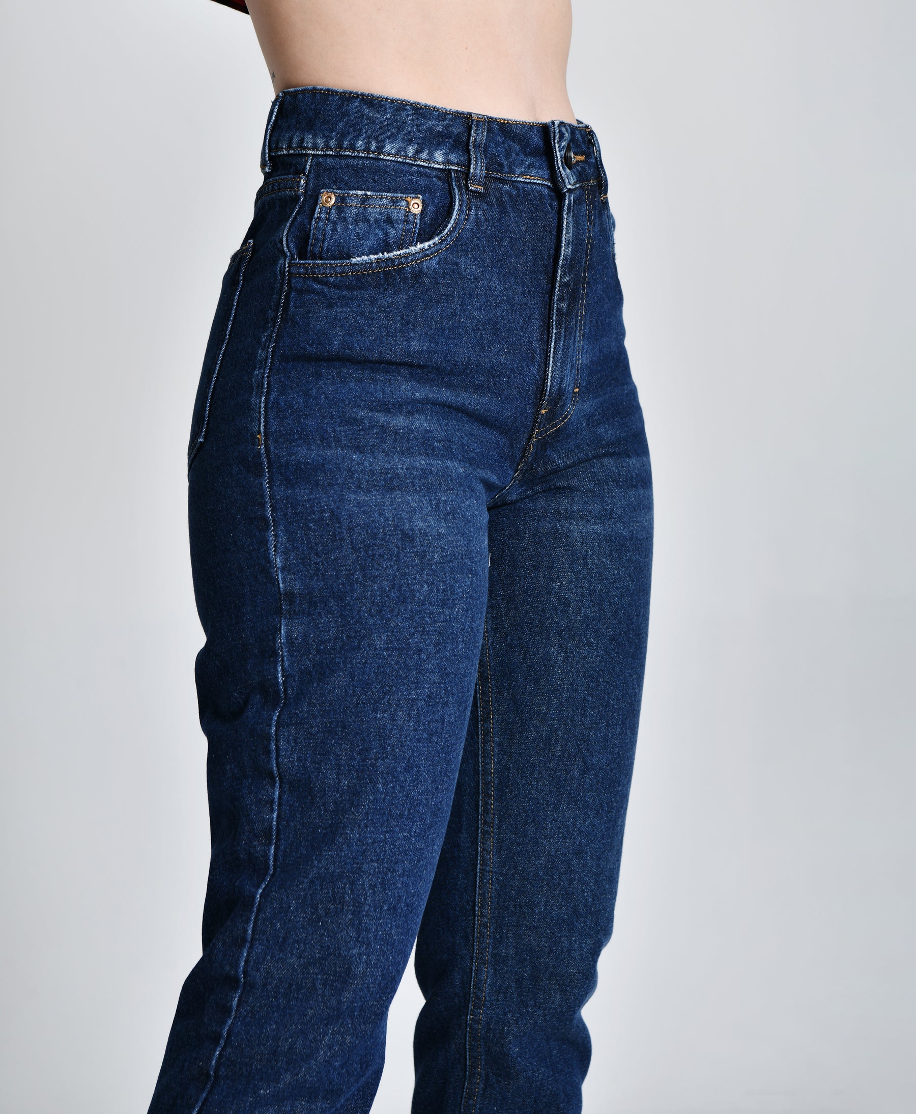 Calça Mom Jeans Escuro