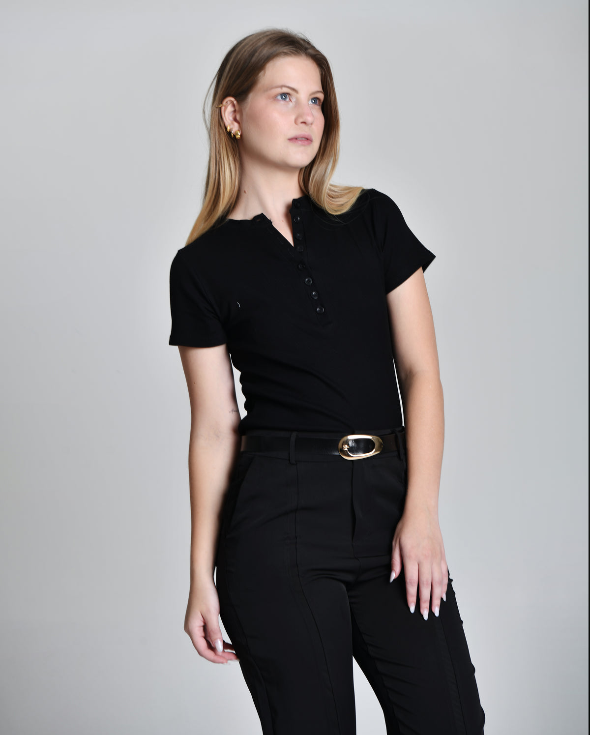 Blusa com detalhe de botão