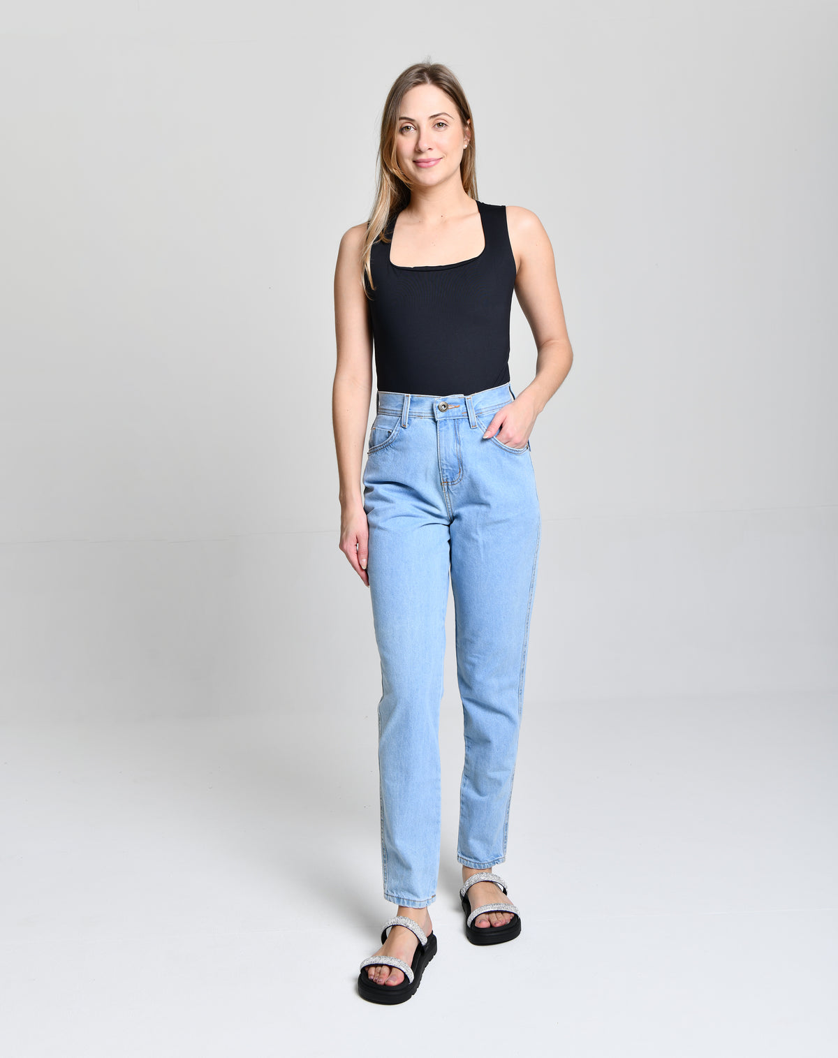 Calça Jeans Claro Linha Mom cod 000343